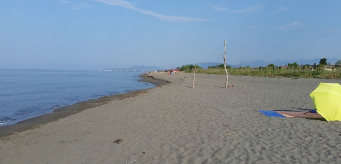Нудистский пляж на острове Ада-Бояна в Улцине
