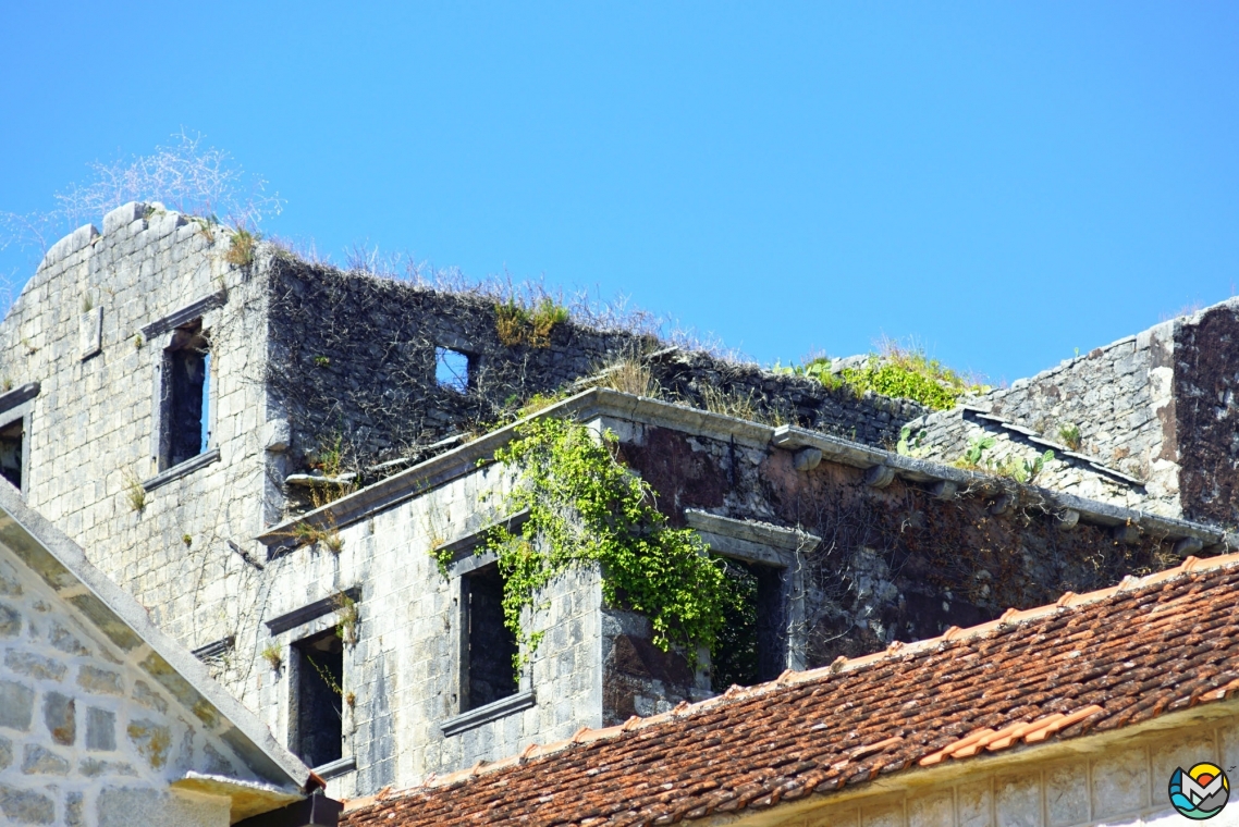 Perast Palaces