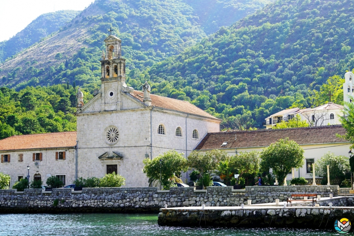 Prčanj Churches