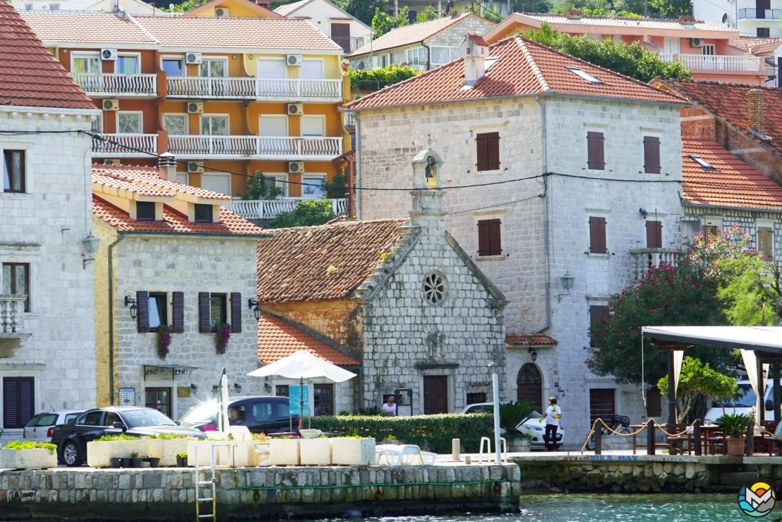 Prčanj Churches