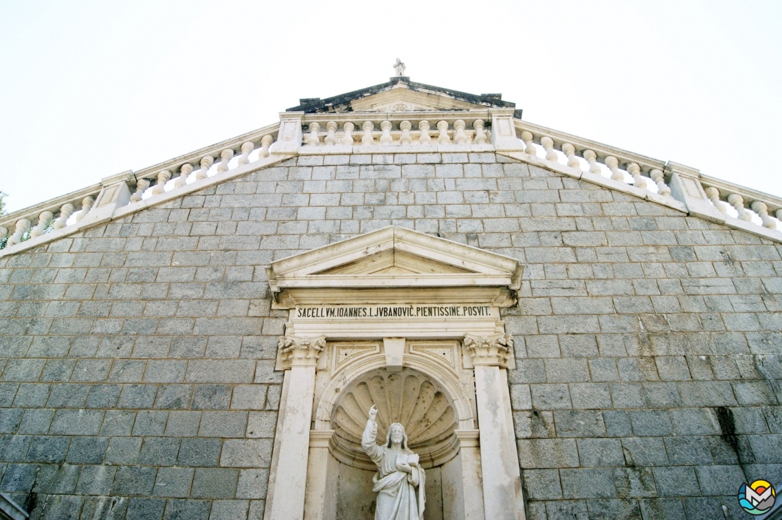 Prčanj Churches