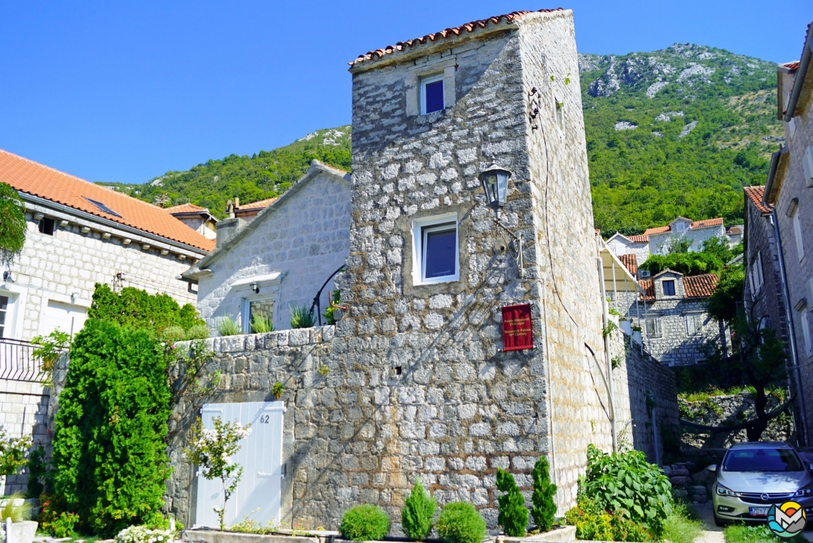 Perast Palaces