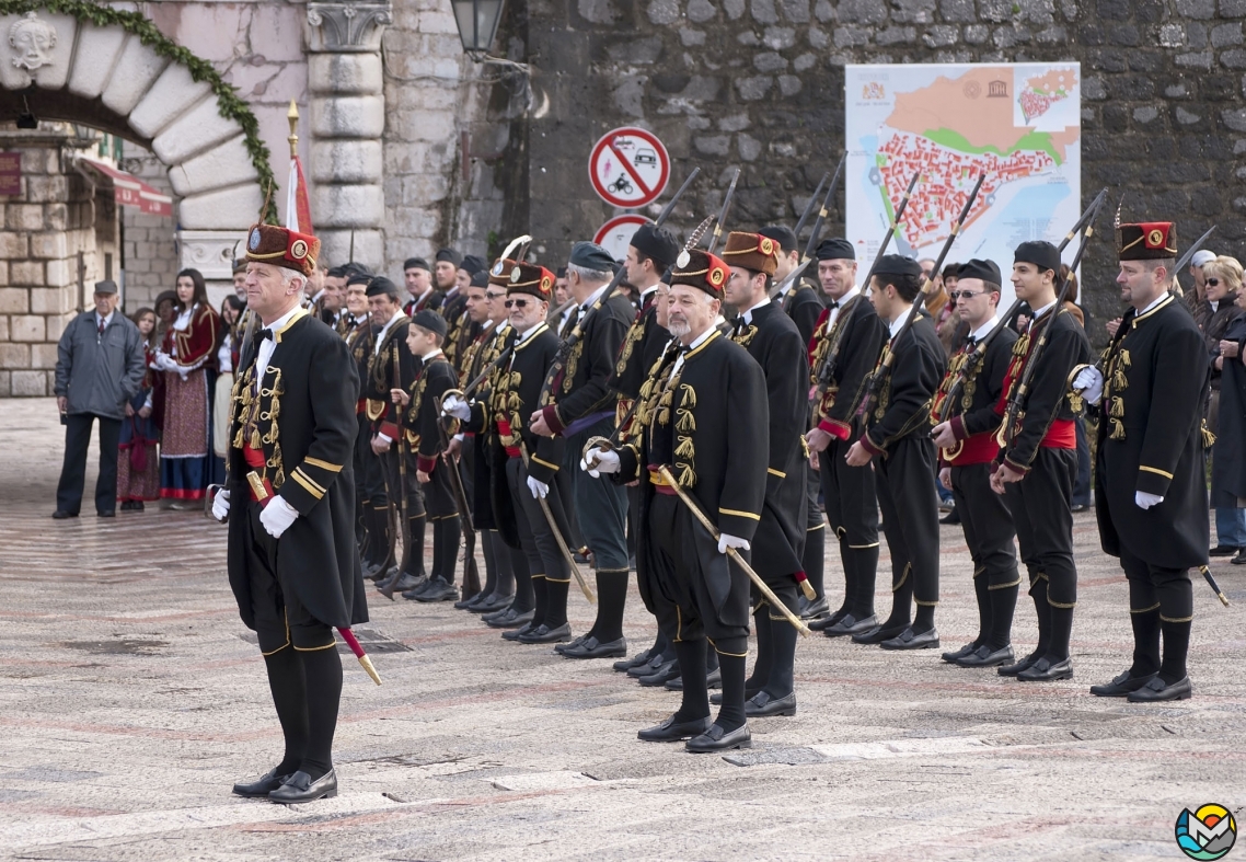 Бокельские моряки в национальных костюмах, Котор, Черногория