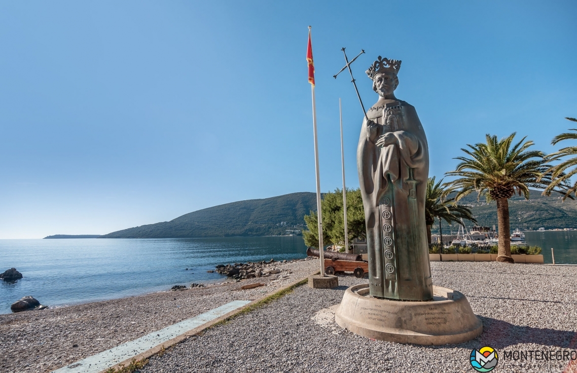 Monument to King Tvrko I, founder of Herceg Novi, Herceg Novi, Montenegro