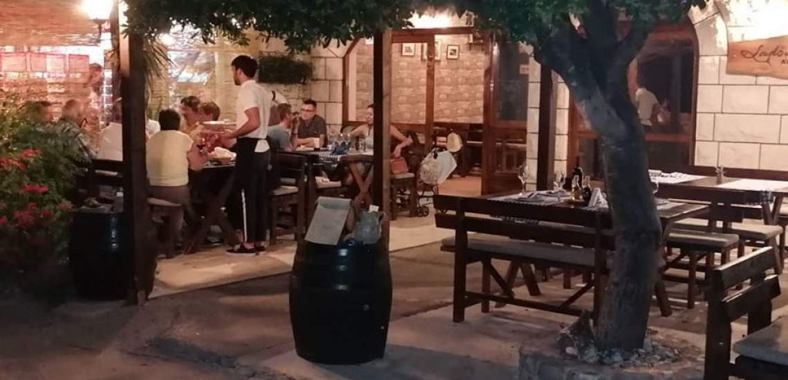 Ресторан Konoba Ladovina в Херцег-Нови