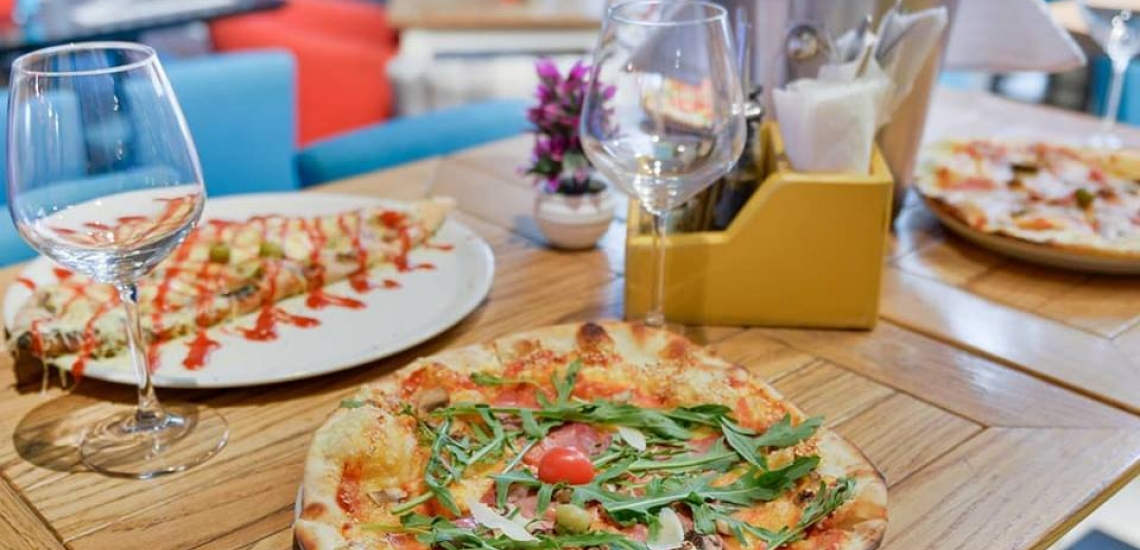 Snack bar, pizzeria, restaurant Bucanero, снек-бар, пиццерия, ресторан Bucanero в Будве