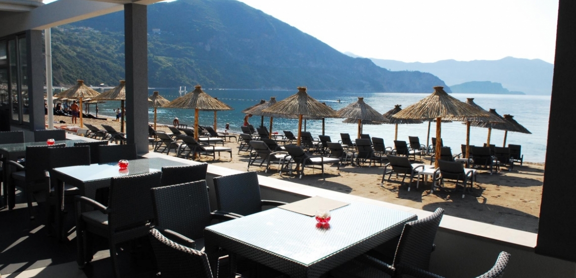 Spaggia d&#039;Oro Restaurant, ресторан Spiaggia d&#039;Oro в Будве